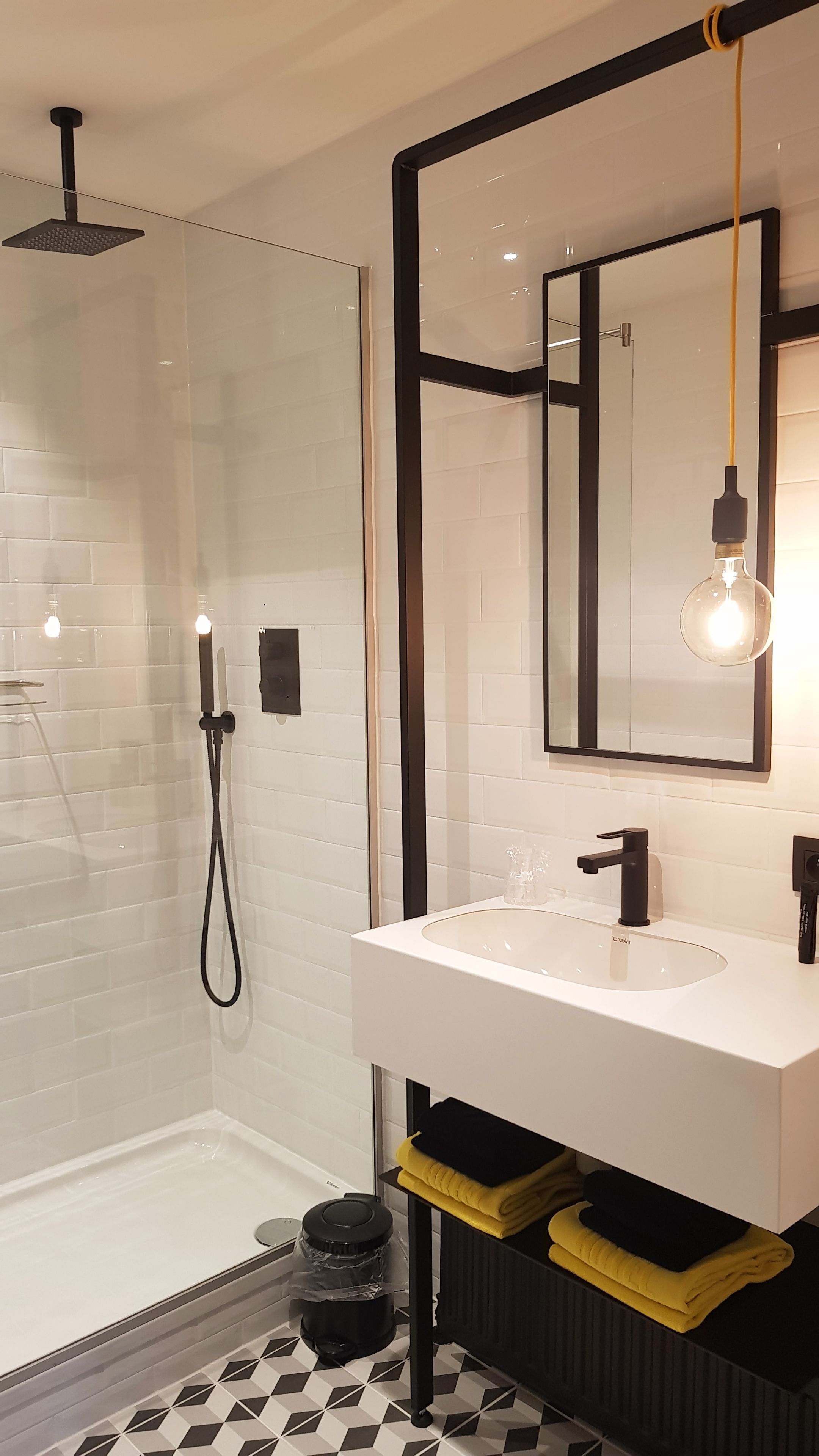 medium room | bathroom | shower, rainfall showerhead, free toiletries, hair dryer