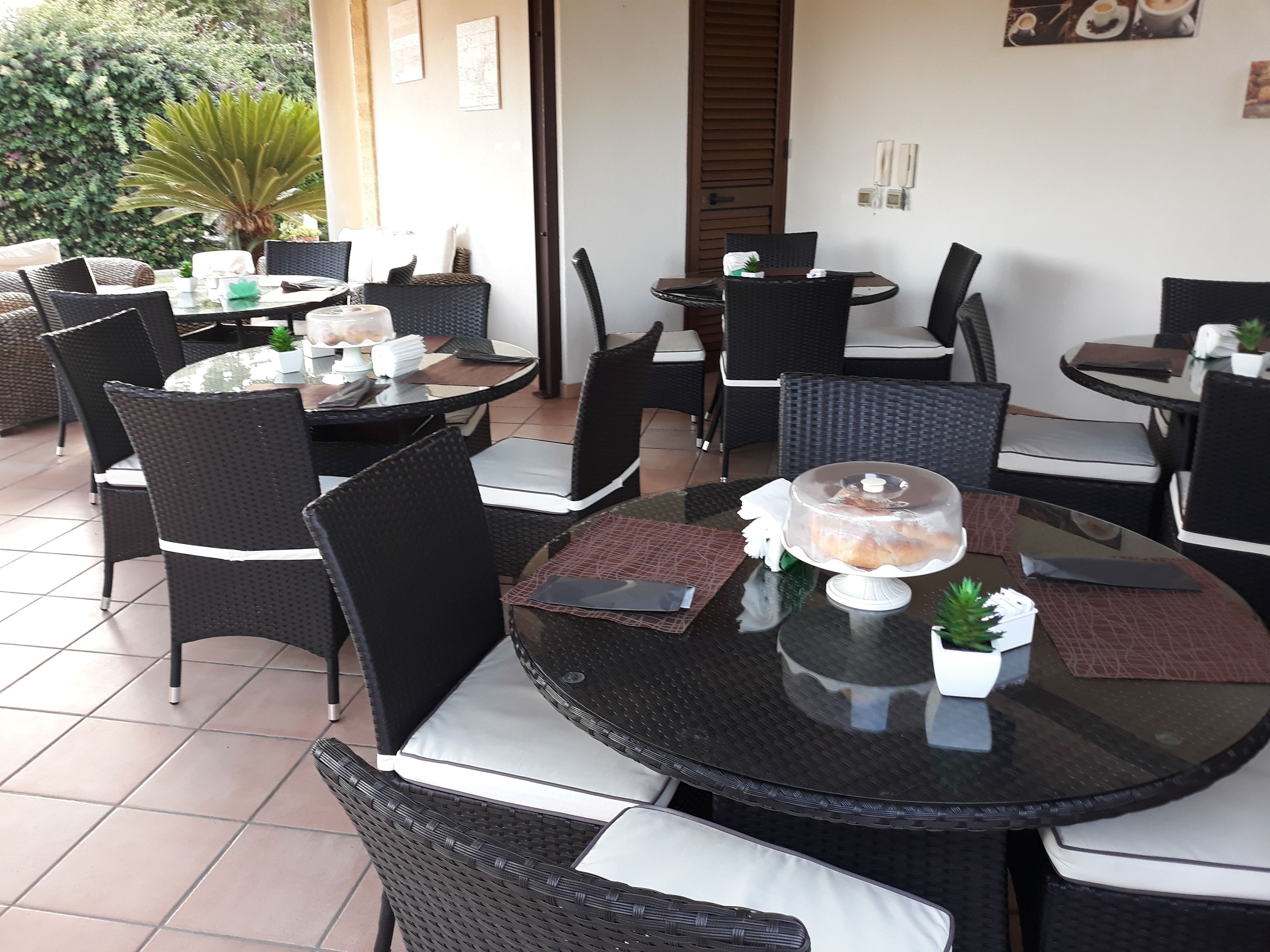 Free local cuisine breakfast 