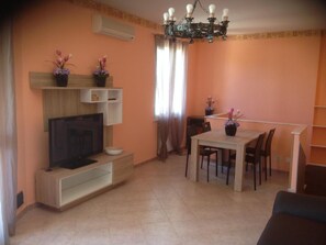 Flat-screen TV - Perla del Mare Affittacamere (Campofelice di Roccella)