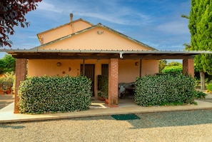 Apartamento clássico, 1 quarto, varanda, vista para o pátio | Terraço/pátio