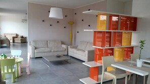 ロビー応接スペース