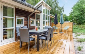Outdoor dining - Awesome home in Hasle with sauna (Hasle)
