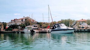 Marina - Holiday apartment mit Balkon und Meerblick (Klimno)