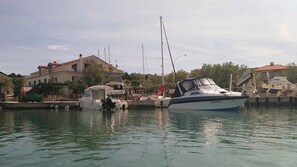 Marina - Holiday apartment mit Balkon und Meerblick (Klimno)