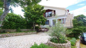 Exterior - Holiday apartment mit Balkon und Meerblick (Klimno)