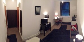 Living area - 101 STAY (London)