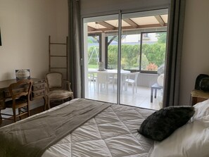 5 bedrooms, free WiFi
