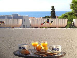 Outdoor dining - Spacious house for 6 - Near beach - Air-conditioned - Pets allowed (Sète)