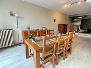 Dining - Spacious house for 6 - Near beach - Air-conditioned - Pets allowed (Sète)