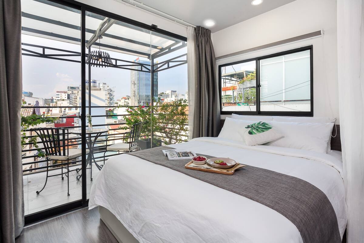 Suíte standard, várias camas | Vista do quarto