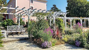 Terrace/patio - Cozy Studio 100m from Beach with Free Wifi, Near Shops in Saint-Pair-sur-Mer (Saint-Pair-sur-Mer)