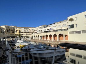 Marina - Modern apartment, 2-room cabin, terrace and veranda, near beach, private parking (Sète)
