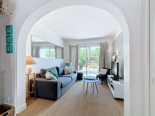 Jolie maison à 400m de la plage, proche centre-ville, avec terrasse et wifi gratuit