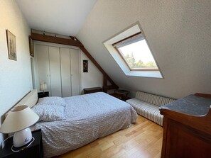 4 chambres, accès au Wi-Fi (inclus)