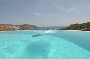 Outdoor pool - Villa Artisti Mykonos (Mykonos)