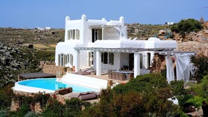 Outdoor wedding area - Villa Artisti Mykonos (Mykonos)