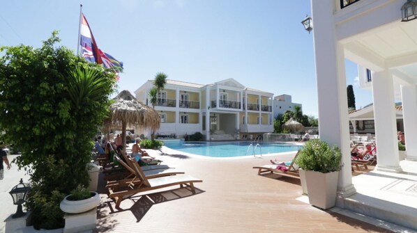 View from property - Royal Nidri Hotel & Apartments (Lefkada)