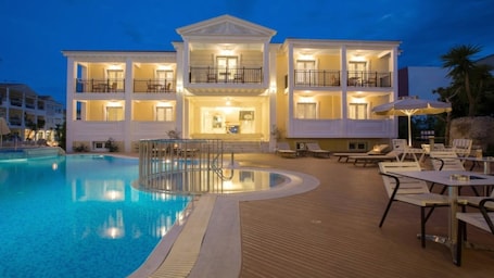 Property grounds. Royal Nidri Hotel & Apartments