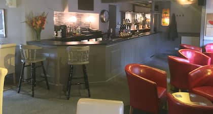 The Queens Head