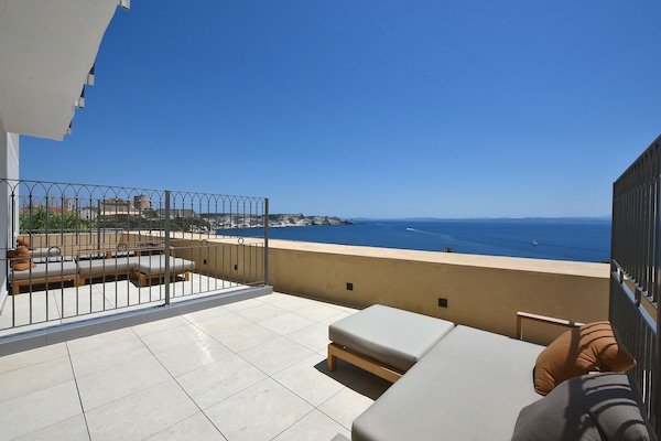 Superior Room, Terrace, Sea View | Premium bedding, in-room safe, individually decorated