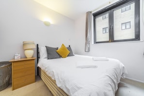 Apartment, 2 Bedrooms | 2 bedrooms, in-room safe, iron/ironing board, free WiFi