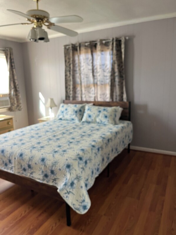 3 habitaciones, tabla de planchar con plancha y wifi gratis 