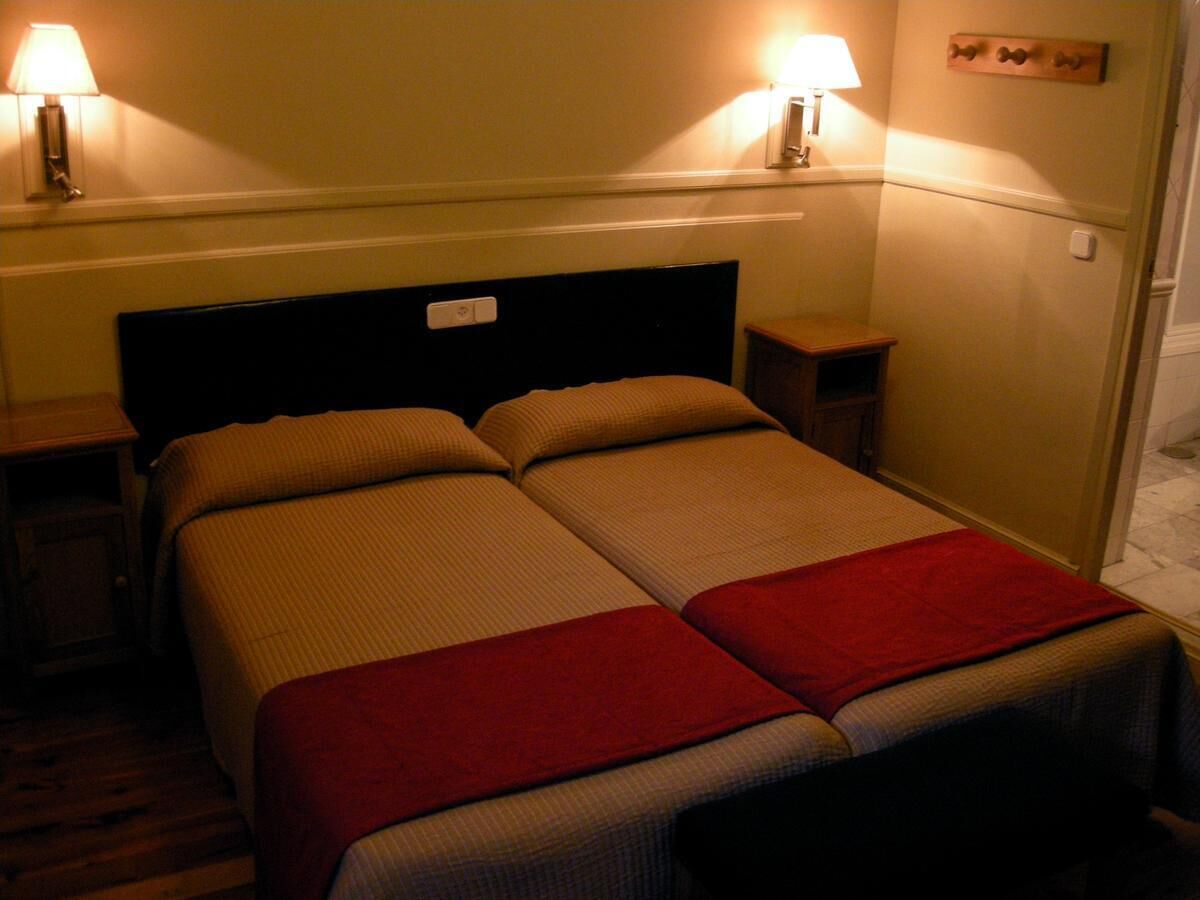 Foto - Hostal Canovas