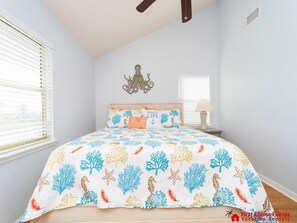 5 bedrooms, iron/ironing board, WiFi, bed sheets - Ocean Views ~ Heated Pool ~ Sleeps 16 (Saint Augustine)
