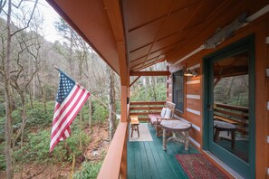 Property grounds - Cozy Log Cabin w/ Wood Fireplace, Creekside Firepit & Private River Access! (Sugar Grove)