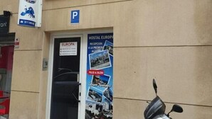 Exterior - Hostal Europa (Tarragona)