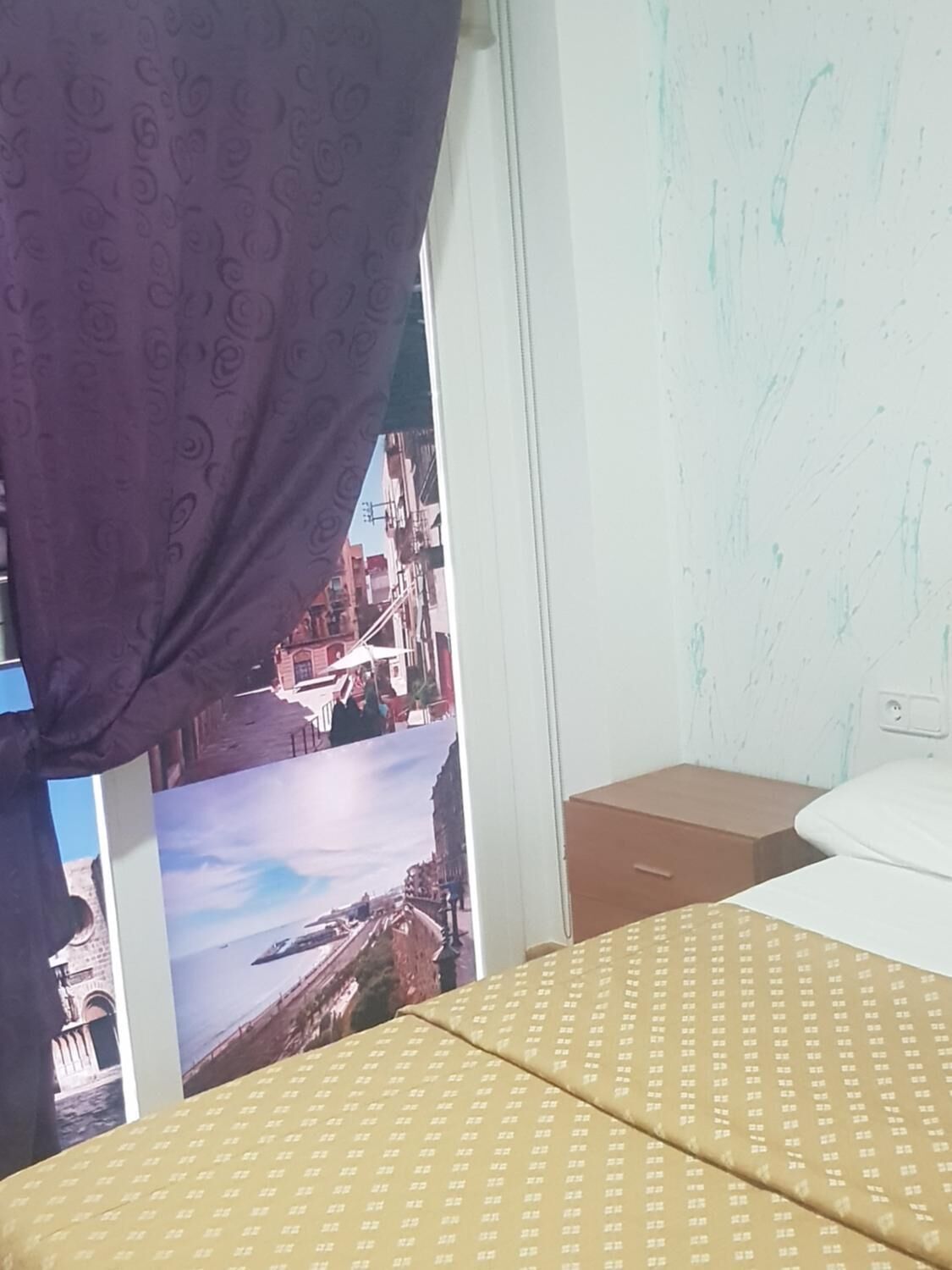 Phòng cách âm, nôi (giường cho trẻ sơ sinh) miễn phí 