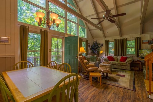 Peaceful Chalet Close to Skiing