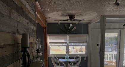 Remontoitu mökki, loistava pari tai pieni perhe.