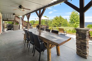 Outdoor dining - Sleeps 28 | Mountain Lodge with Theater, Tennis Court, Hot Tub & Game Room (Boone)