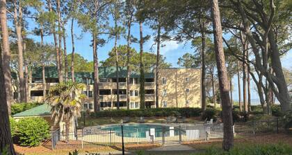 Serenity on The Sound ! Closest 1st FL-2B/2Ba Condo to the Beach and Pool !
