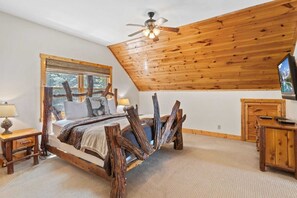 6 bedrooms, iron/ironing board, free WiFi, bed sheets - Beech Mountain 6BR Retreat! Pool Table, Shuffleboard, 3 Master Suites & Panoramic Views (Beech Mountain)