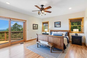 6 多间卧室、熨斗/熨衣板、免费 WiFi、床单