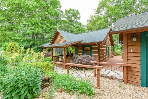 Cozy Cabin on Blue Ridge Parkway