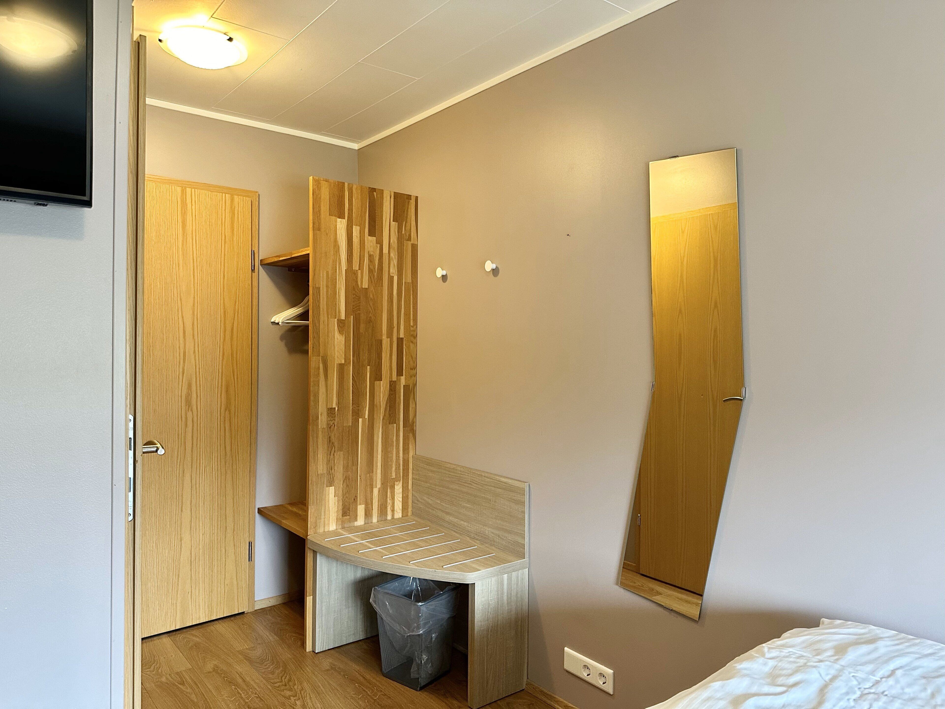 twin room, private bathroom | 1 bedroom, free wifi, bed sheets