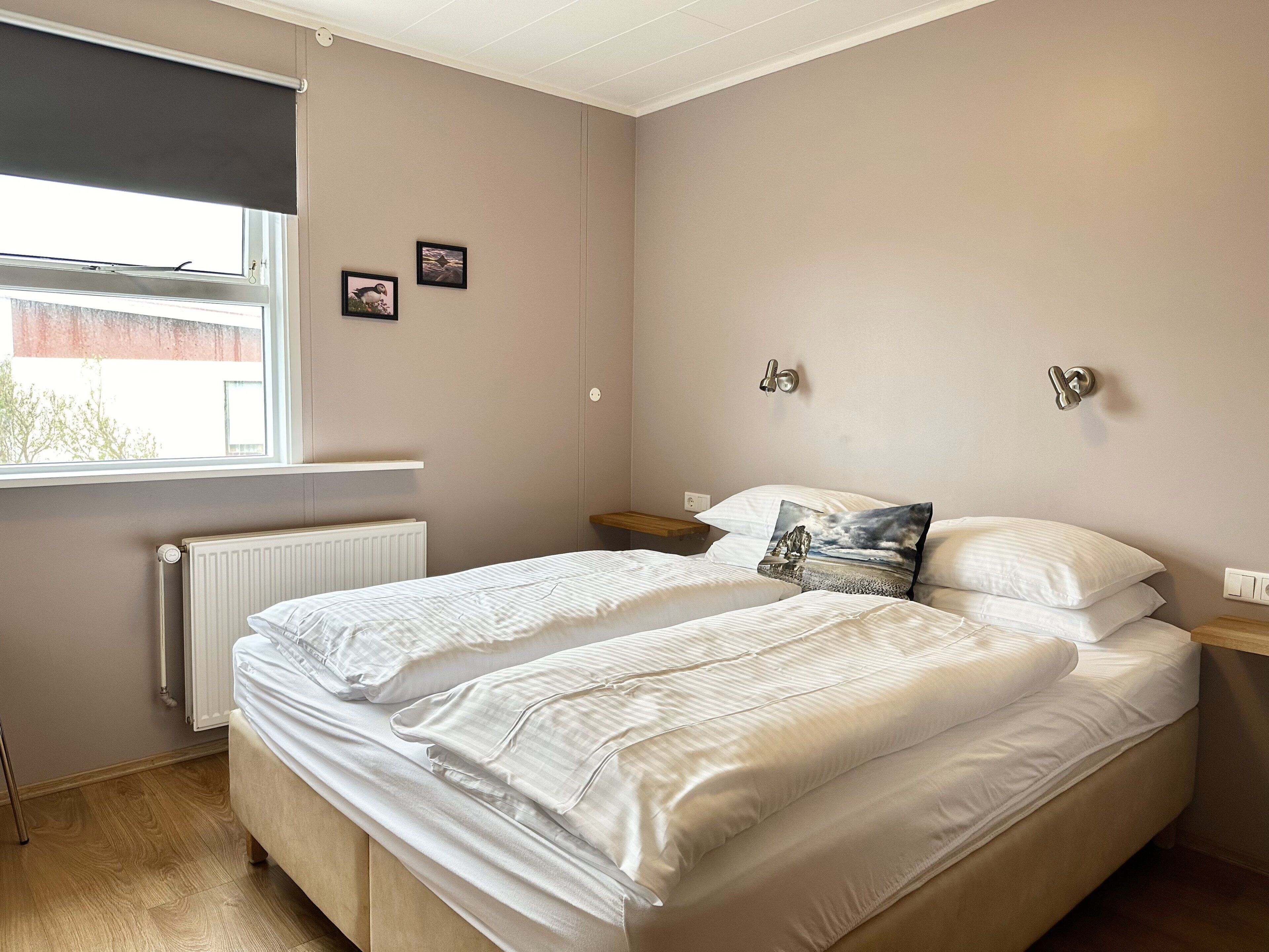 double room, private bathroom | 1 bedroom, free wifi, bed sheets