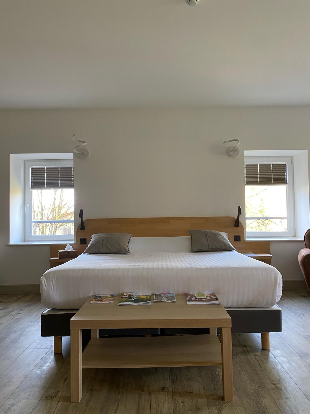 Literie de qualité supérieure, bureau, chambres insonorisées