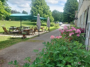 Terrace/patio - Lodge Hôtel Domaine De Sommedieue (Sommedieue)