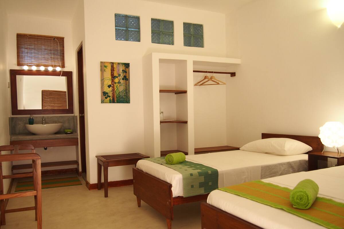 Standard Twin Room, 2 Twin Beds | In-room safe, free WiFi, bed sheets