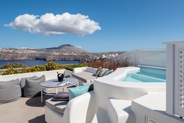 Senior Studio Suite, Heated Tub, Sea View | Balcony view