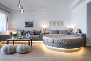 Studio Suite Executive, hồ bơi riêng, quang cảnh biển | Bộ đồ giường cao cấp, minibar, két bảo mật tại phòng, bàn 