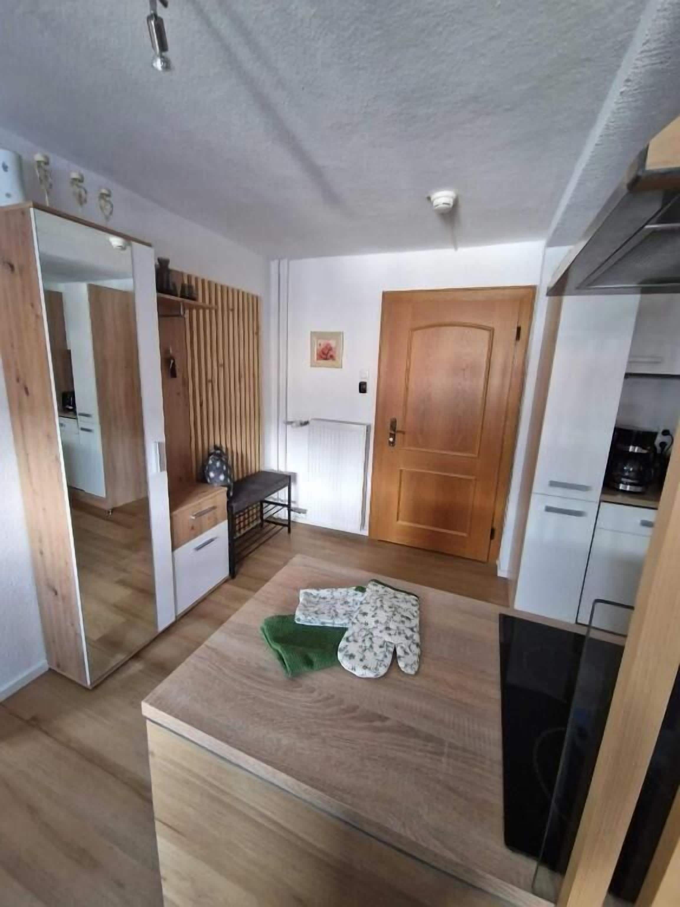 Standard-Studio | Schreibtisch, Verdunkelungsvorhänge, kostenloses WLAN, Bettwäsche