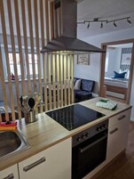 Estudio estándar | Escritorio, cortinas opacas, wifi gratis y ropa de cama