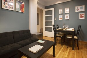 舒適公寓, 2 間臥室 (Syntagma) | 獨特設計、獨特裝修、熨斗/熨衫板、免費 Wi-Fi