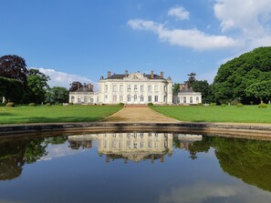 Front of property - Chateau de Craon (Craon)