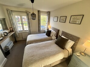 Chambres insonorisées, fer et planche à repasser